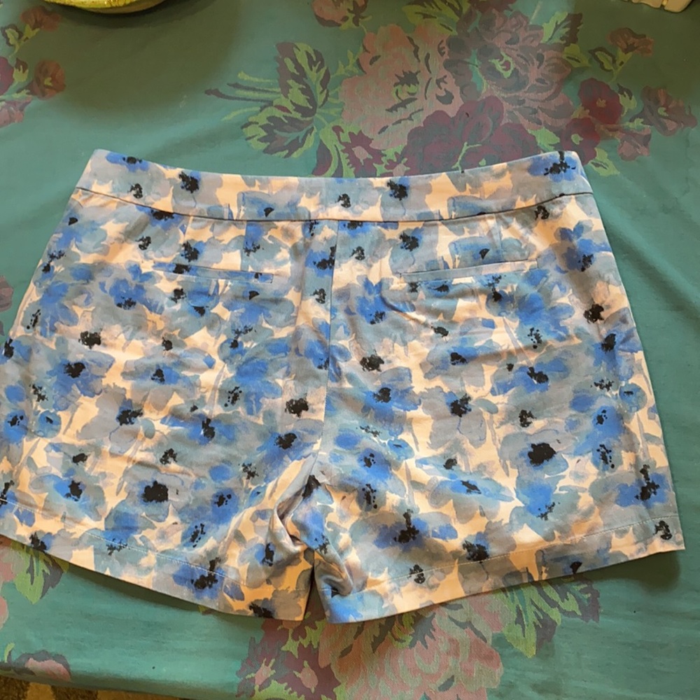JCrew size 14 Floral Shorts - Picture 5 of 5